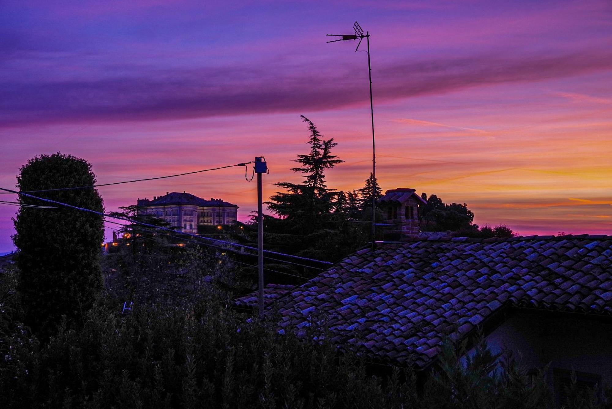 Vista Langhe - Cerratohouses Guarene Exterior foto
